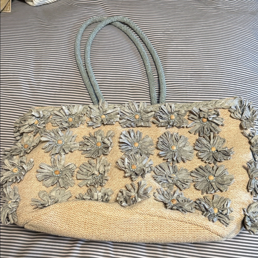 Women’s floral tote bag
